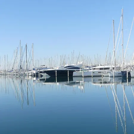 Appartement New - Cosy - Plages à 5min - Parking Privé - Wifi - Commerces Au Pied Du Bâtiment