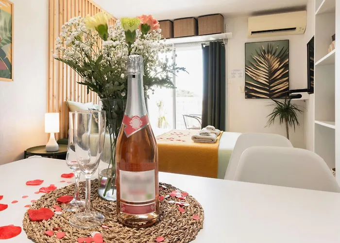 New - Cosy - Plages à 5min - Parking Privé - Wifi - Commerces Au Pied Du Bâtiment Apartamento